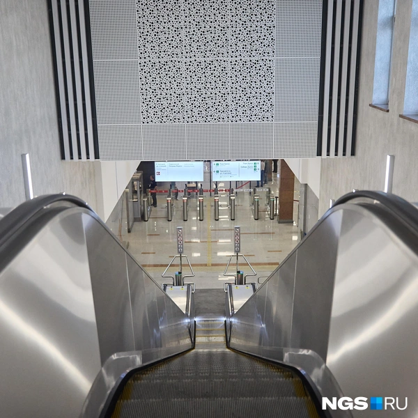 На закрытой экскурсии подрядчик и глава метрополитена отчитались, что станция полностью готова к эксплуатации | Источник: Александр Ощепков / NGS.RU