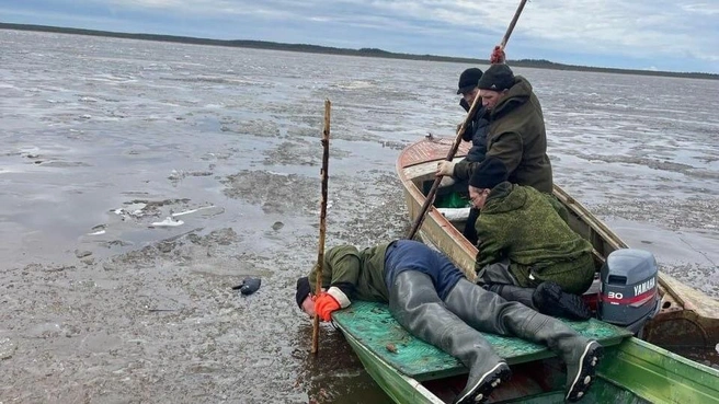 МЧС предупреждает о запрете выходить на реки и озера в период таяния льдов | Источник: МЧС по ХМАО-Югре