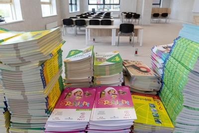 In Yekaterinburg, enraged school bully strikes pregnant teacher