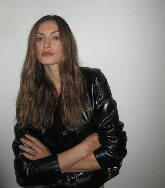 Источник: phoebejtonkin