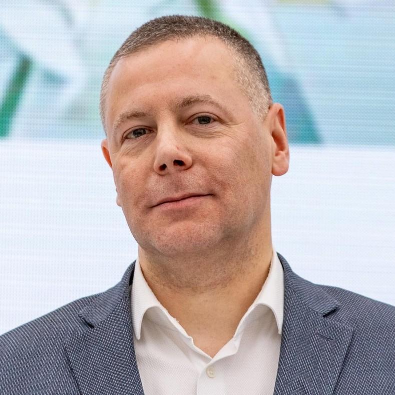<p>Михаил Евраев </p>