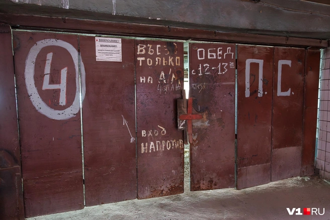 Все парковочные зоны накрепко закрыты | Источник: Алексей Волхонский / V1.RU