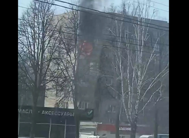 На Московском произошел пожар в многоэтажке | ya62.ru