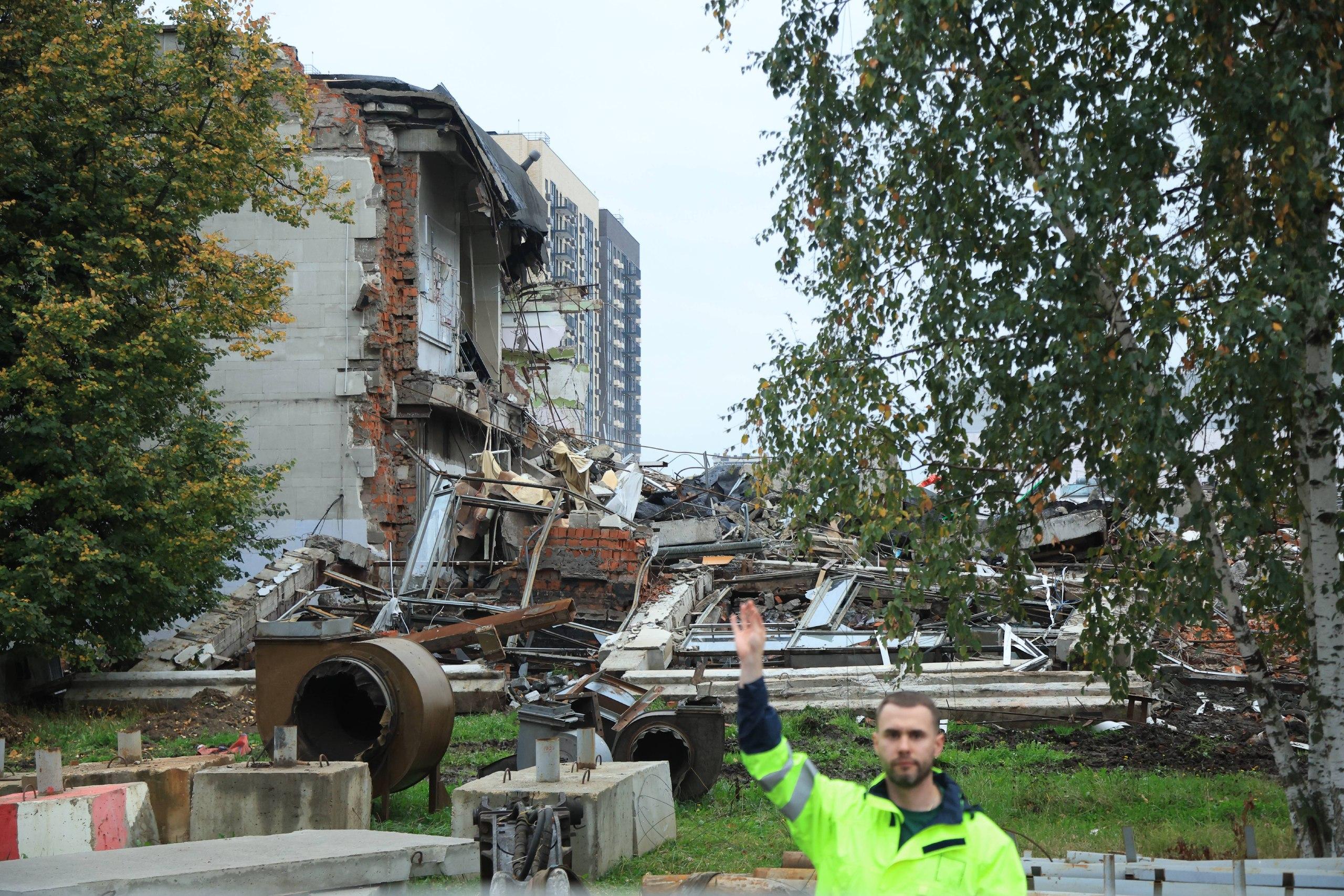 В Москве ради нового ЖК снесли «первый торговый центр СССР». Что осталось от «Первомайского»: фото