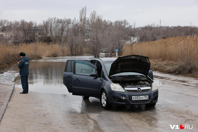 Заведется Opel после просушки или нет, пока неизвестно | Источник: Алексей Волхонский / V1.RU