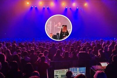 На концерте Xolidayboy в Архангельске зрителям не хватало воздуха