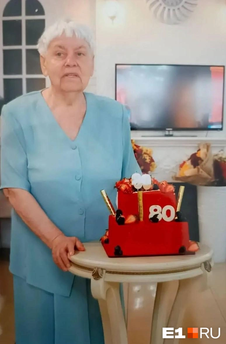 Женщина почти 50 лет проработала в одной школе на Химмаше | Источник: предоставлено родными Надежды Пановой