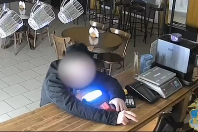 Полицейские Волгореченска раскрыли кражу терминала в баре