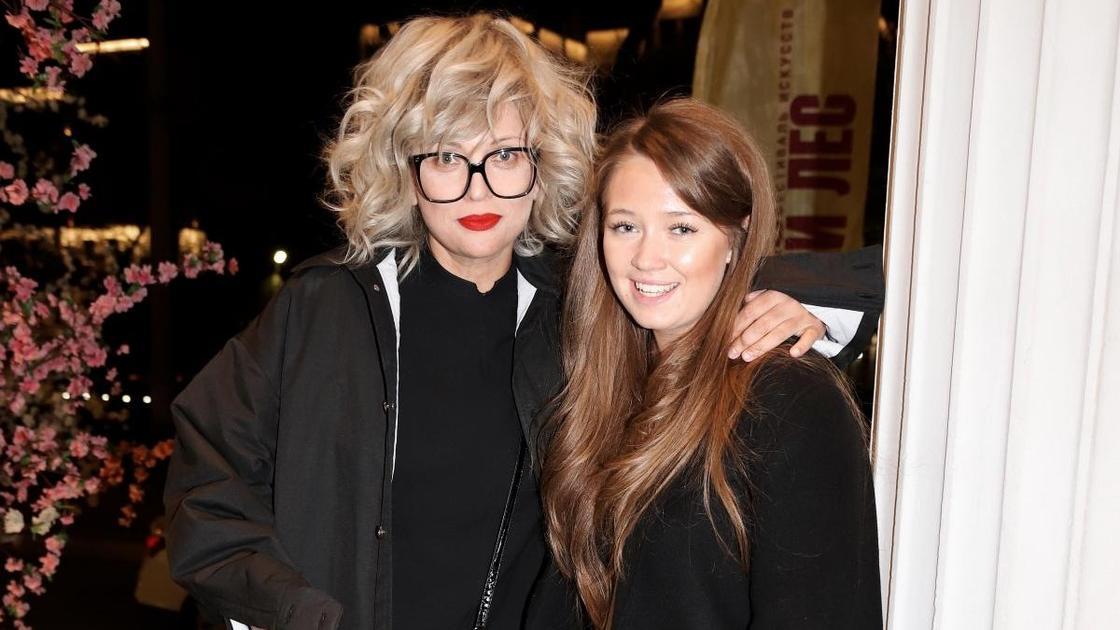 20 фото красивой приемной дочери Ольги Дроздовой