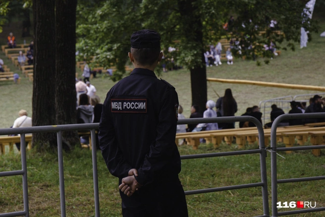 Более 500 сотрудников полиции ежедневно обеспечивают безопасность и правопорядок в Краснодаре | Источник: Лина Саитова / 116.RU