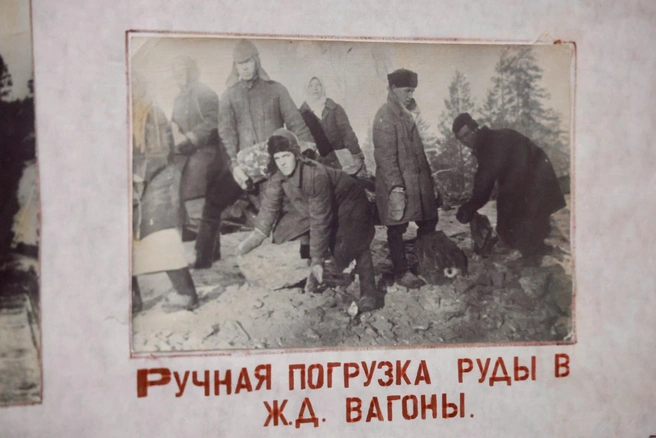 Отдельные бригады работали на погрузке вагонов | Источник: Михаил Шилкин