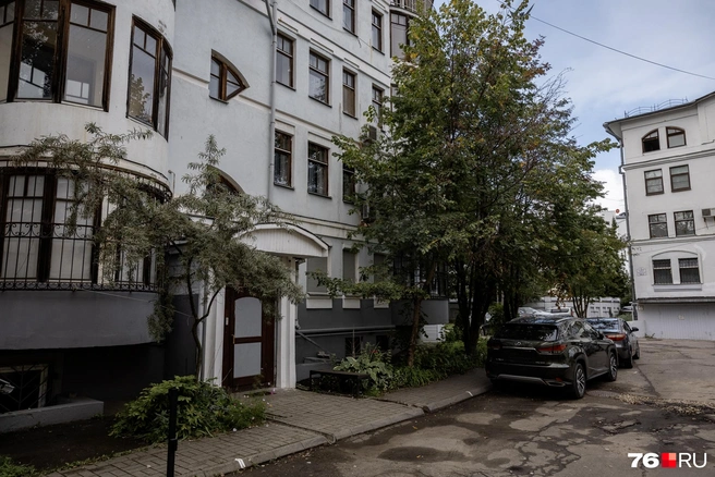 Здесь работает медицинский центр | Источник: Александр Куренной / 76.RU