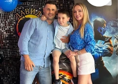 Охранники из «Игры в кальмара», декор в стиле «Мортал Комбат»: Дарья и Сергей Пынзари отметили 9-летие сына