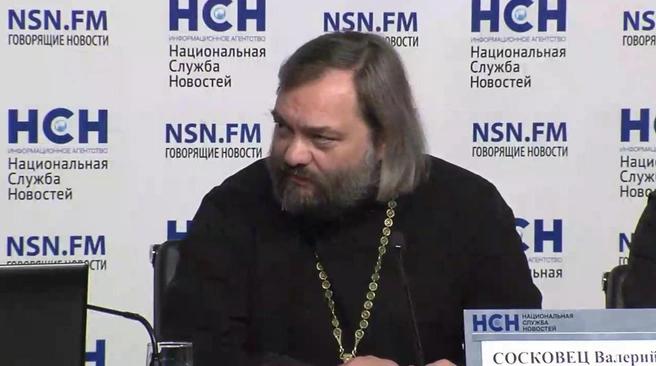 Священник рассказал, почему брак с нейросетью — это ошибка и при чем тут коты и швабры | Источник: Личный канал священника Валерия Сосковца