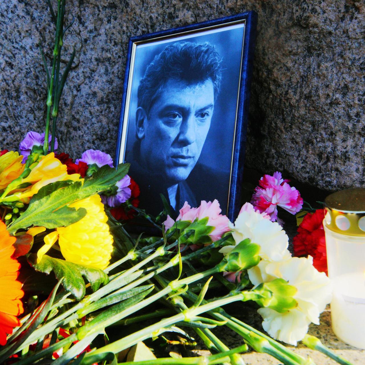 Старшая дочь-иноагент в розыске, сын развелся, жены в Европе. Как живут родные Бориса Немцова после его смерти