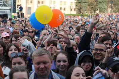 9 Мая в Челябинске: парад, концерт Пелагеи и Дюжева