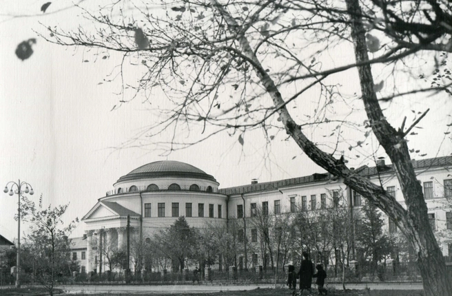 Корпус первой горбольницы построили в 1956 году | Источник: Объединенный государственный архив Челябинской области