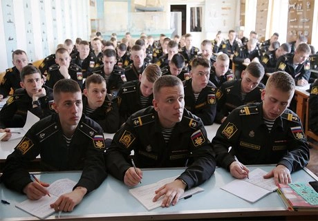 Шойгу: курсантов обеспечат с 2017 года ноутбуками | ya62.ru