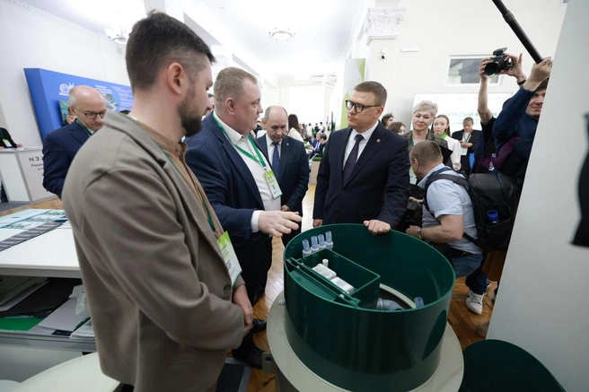 Алексей Текслер: «Без экологического благополучия комфортная, качественная жизнь граждан невозможна» | Источник: Наиль Фаттахов / gubernator74.ru