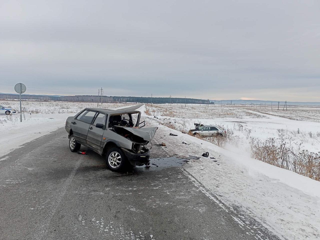 В Красноярске ДТП произошло недалеко от деревни Частоостровской - 5 января  2022 - НГС24.ру