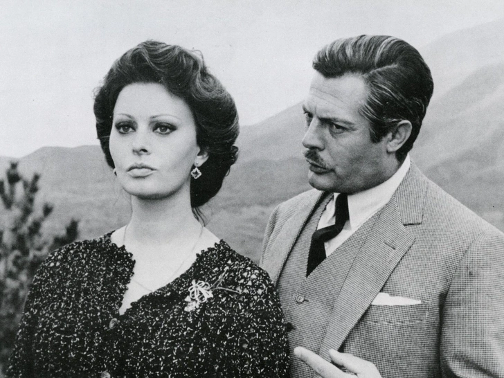 Кадр из фильма «Брак по-итальянски» (1964)