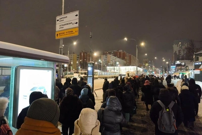 Moscow Traffic Collapse Strands Passengers, Taxi Prices Soar