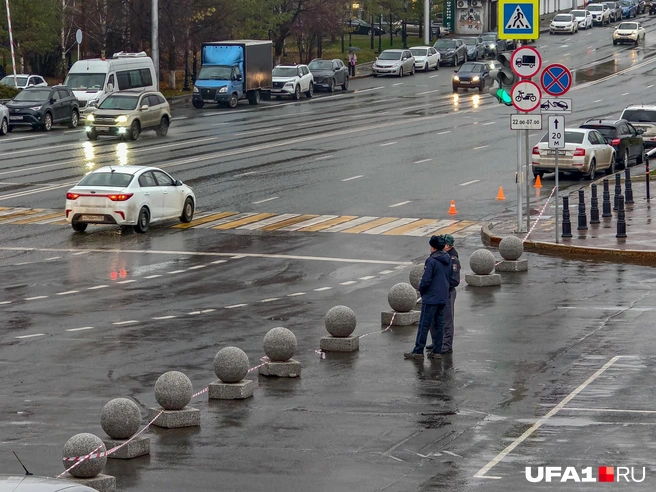 Смотрят, чтобы никто не нарушал | Источник: Булат Салихов / UFA1.RU
