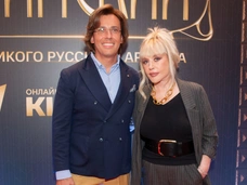 Галкин: «Алла более строгий родитель, а я – веселый батя. Она иногда в шутку расстраивается»