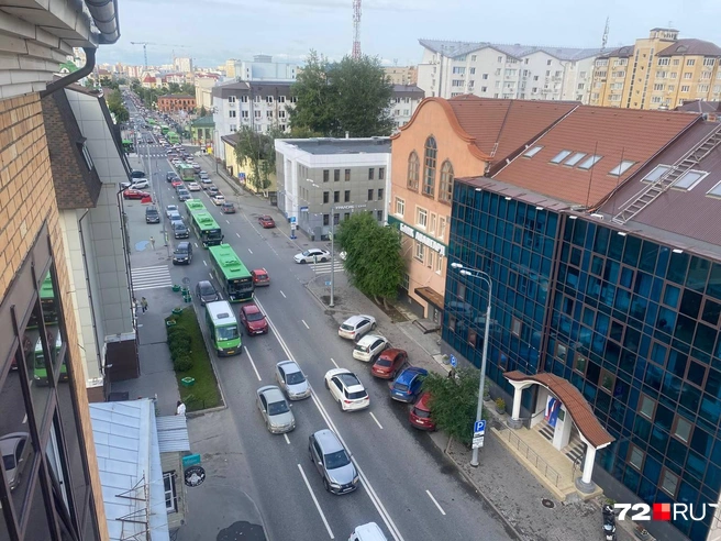 На этой неделе произошел транспортный коллапс в городе. Автобусы длительное время стояли в пробках | Источник: Екатерина Бурлева / 72.RU
