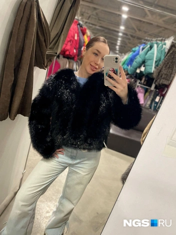 На фото не видно, но блестит шуба, как дискотечный шар  | Источник:  Алёна Золотухина / NGS.RU