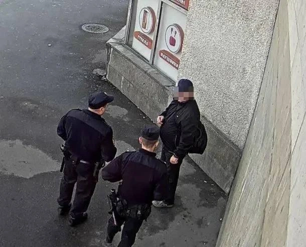 Возмутителя порядка в подземке задержали утром 26 августа | Источник: Петербургское метро
