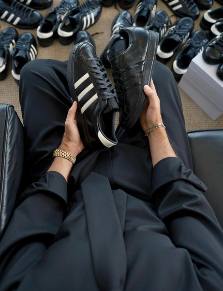 Kith x Adidas Superstar Black Tie | Источник: Kith