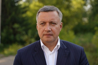 Игорь Кобзев связал штрафы на авто жены с родственниками