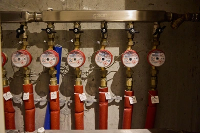 Раннее отключение отопления поможет ремонту труб в Новосибирске