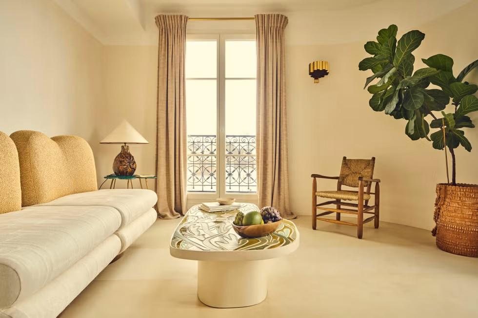 Сгладить неровности: мини-квартира 40 м² в Париже, где почти нет прямых углов | Источник: Александр Табасте