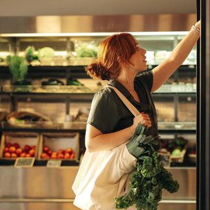 Сверьтесь с этим списком: 19 продуктов, которые должны быть в холодильнике каждой женщины