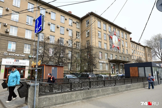 По словам экспертов, хорошо бы привести в порядок и подземные переходы на Теплотехе | Источник: Михаил Шилкин 