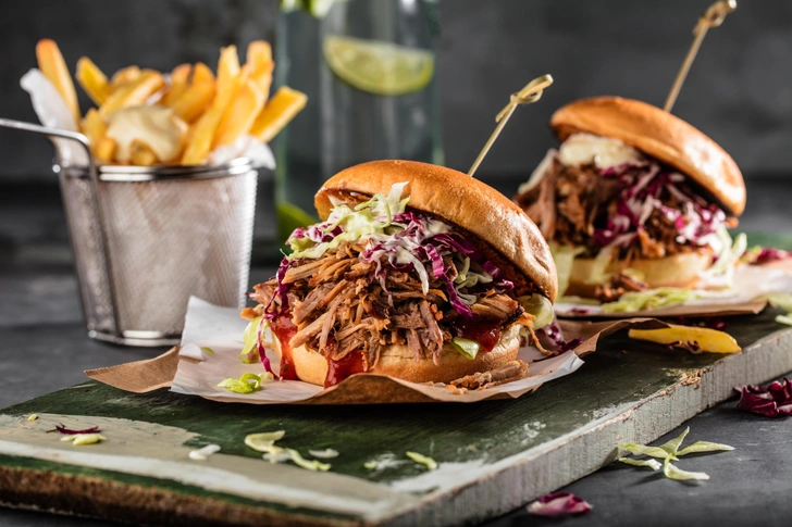 Лучше, чем в ресторане: 3 секретных рецепта бургеров от шеф-повара