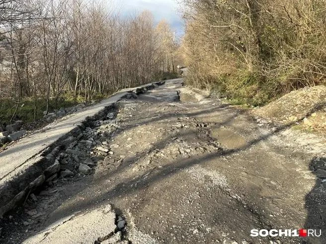 Дорога в село Ахштырь  | Источник: Анна Грицевич / SOCHI1.RU