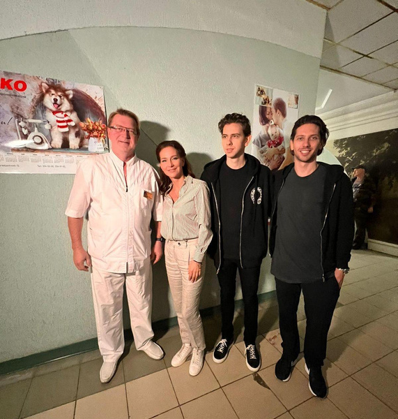 Елена Север, ЮрКисс и ВладиМир отправились в Донбасс в День медицинского работника