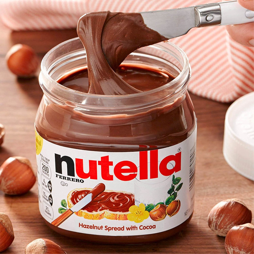 Сладостей много не бывает: производители Nutella подарили сладкоежкам 1000  банок шоколадной пасты | theGirl