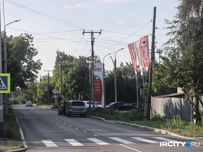 Пропустите! Игорь Кобзев определил компании, которые смогут заправляться на АЗС без очереди | Источник: Алёна Кашпарова / «ИрСити»