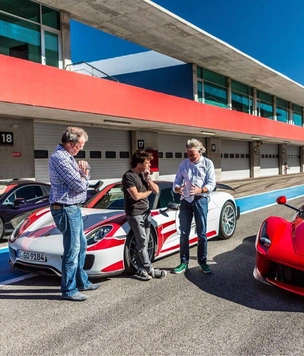 The Grand Tour продлили на новый сезон. Но Кларксона, Хаммонда и Мэя там не будет