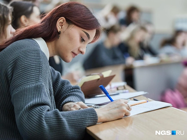 Считаем, где учиться дешевле | Источник: Александр Ощепков / NGS.RU