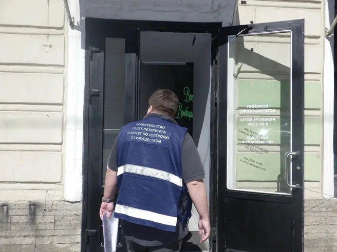 В Петербурге за месяц освободили более 4000 квадратных метров незаконно занятых помещений | Источник: ККИ Санкт-Петербурга