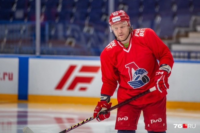Сергеев играет под № 99 | Источник: Кирилл Поверинов / 76.RU 