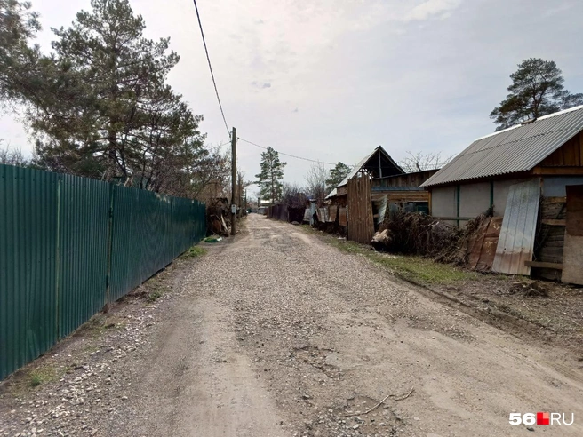 В 2024 году здесь была вода, в 2021-м — огонь, а теперь — беспилотник | Источник: Владислав Митрошин / 56.RU
