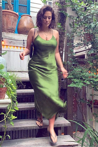 Эшли Грэм и коварный атлас, который полнит.