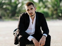 Что мы знаем о 19-летнем сыне Виктора Логинова: пережил буллинг из-за Гены Букина и нашел себя в спорте