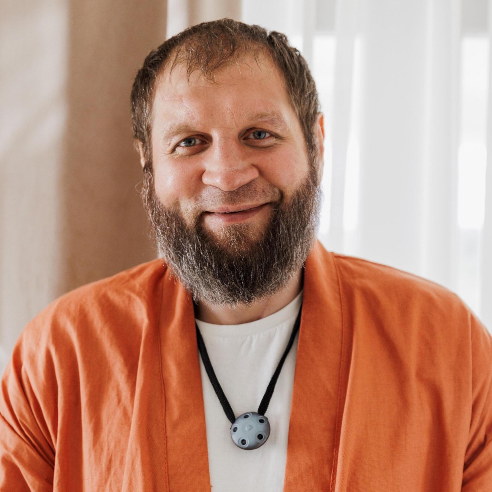 Александр Емельяненко после шоу «Звезды под капельницей» не может ходить — на лечение нужен 1 млн долларов